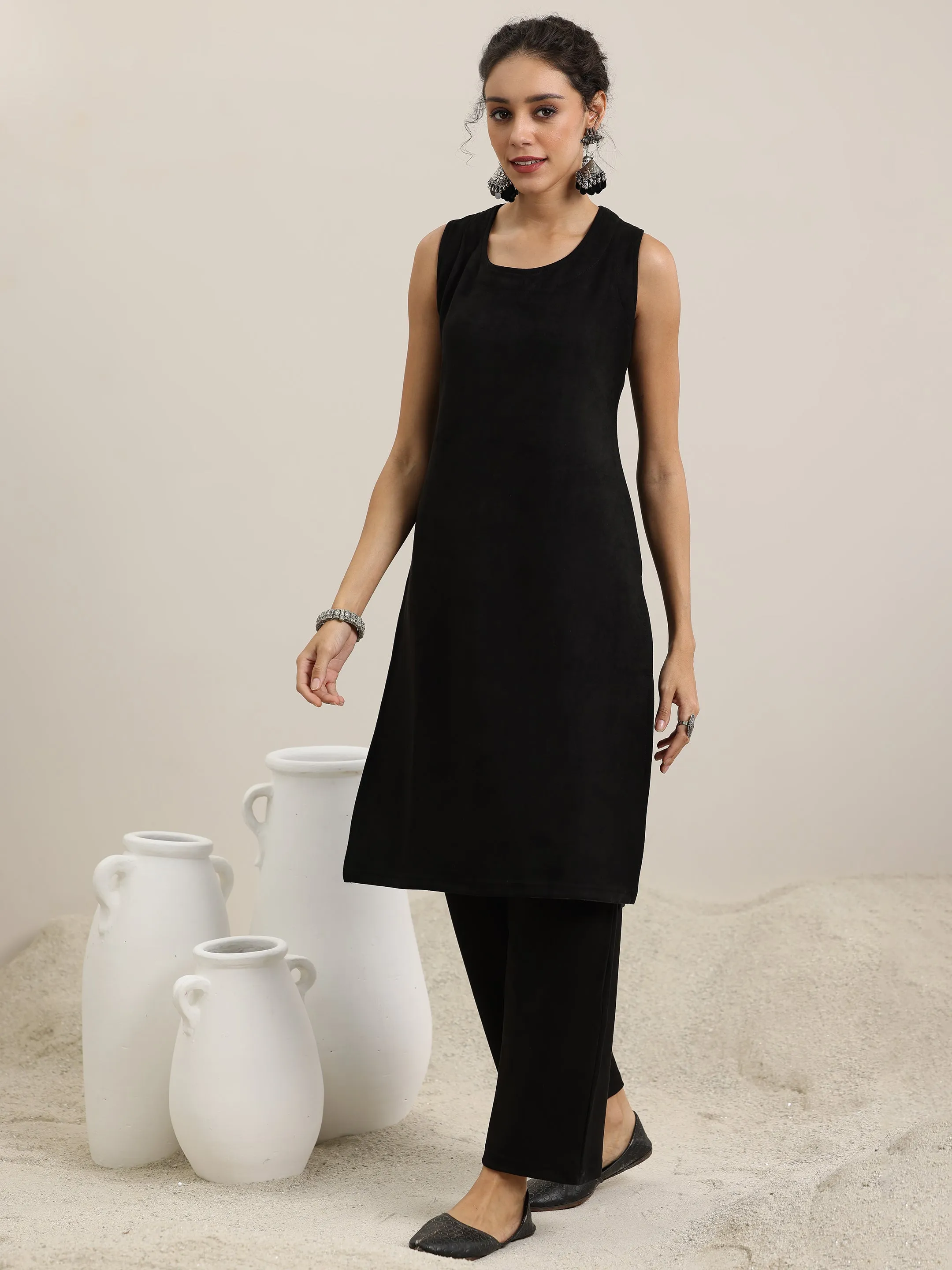 Black Solid Wool Blend Straight Kurta With Palazzos