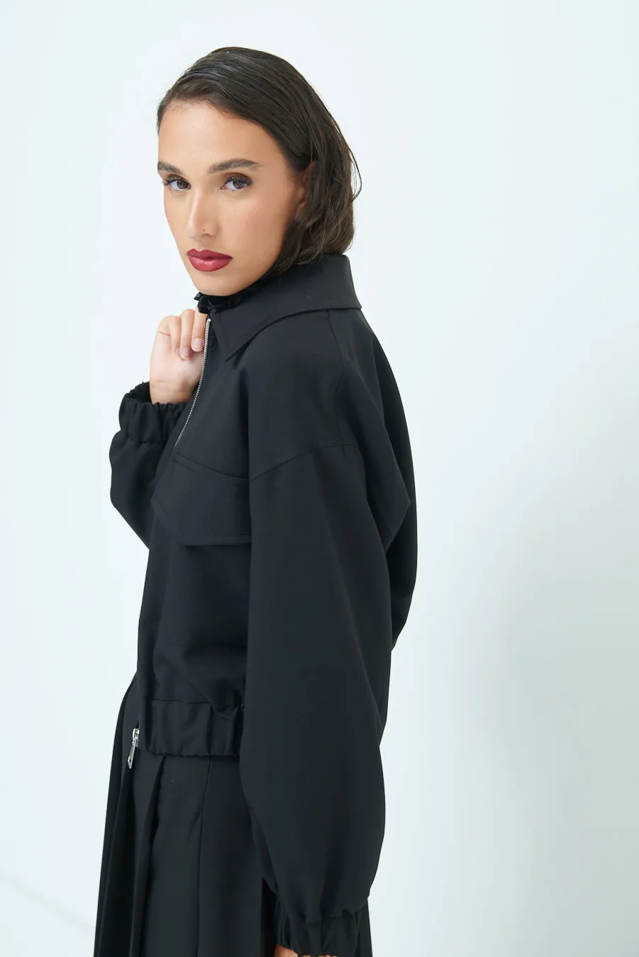 Modern zip-up jacket with elastic cuffs wholesale