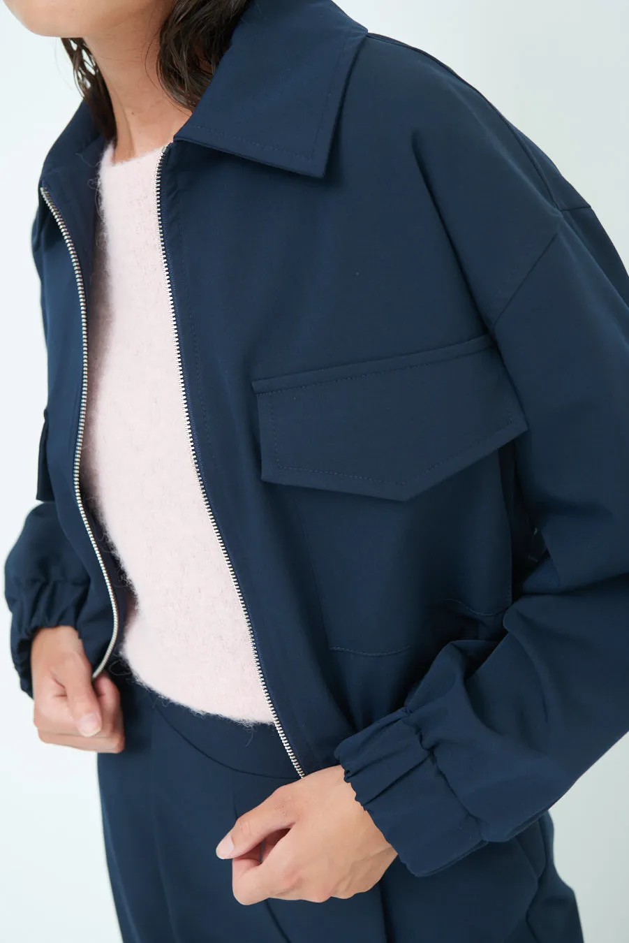 Modern zip-up jacket with elastic cuffs wholesale